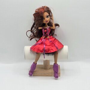 Monster High Clawdeen Wolf Scarily Ever After Little Dead Riding Hood Doll 2008